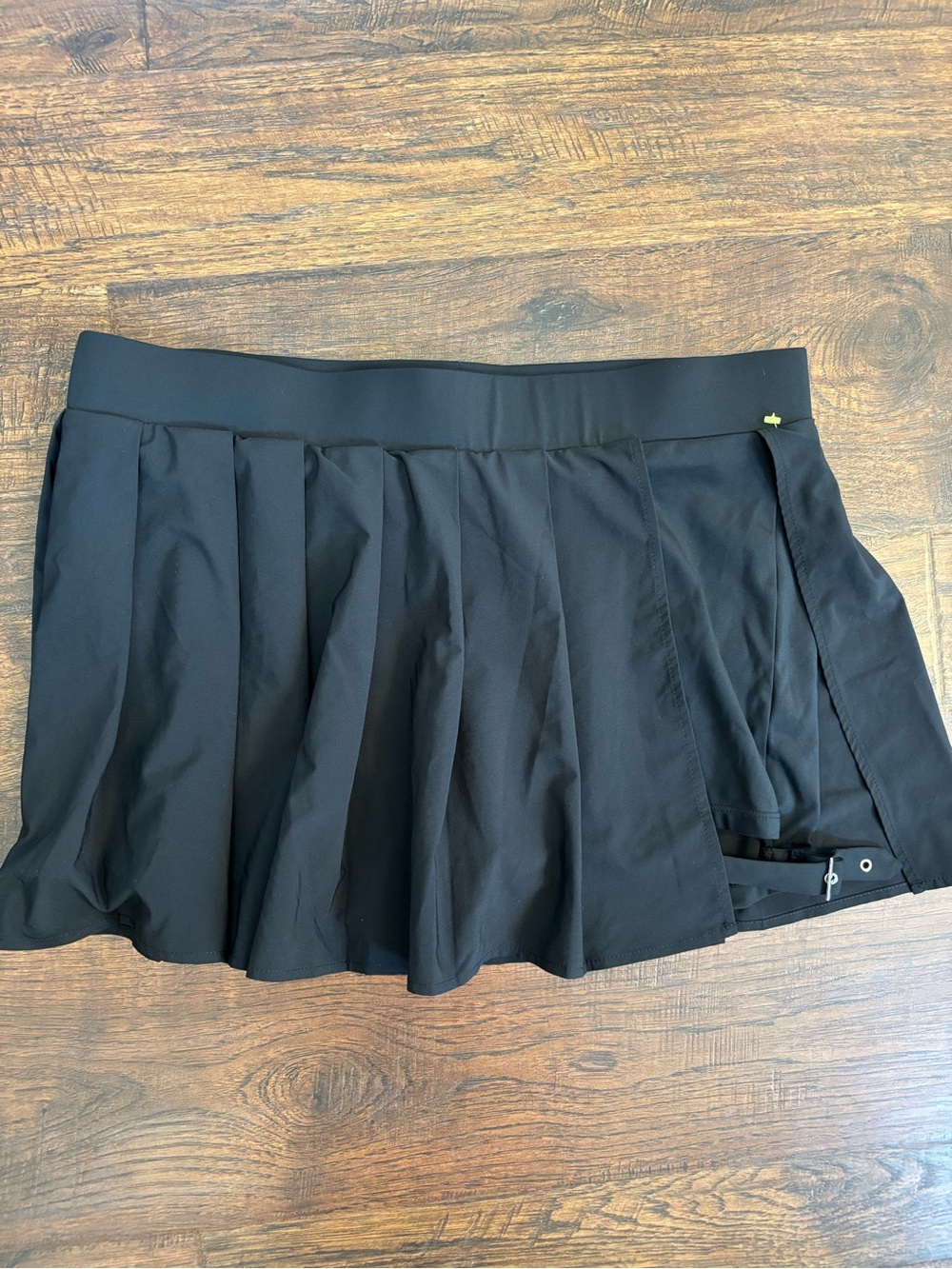 HALARA Breezeful High Waisted Pleated 2-in-1 Pocket Adjustable Buckle Skirt XL - Picture 2 of 8